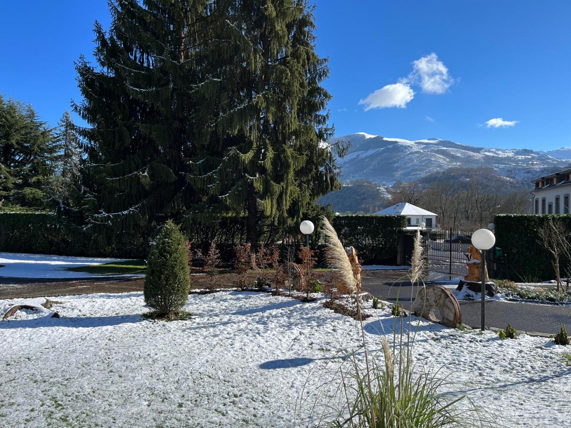 Domaine De Monda Villa Argelès-Gazost Exteriör bild